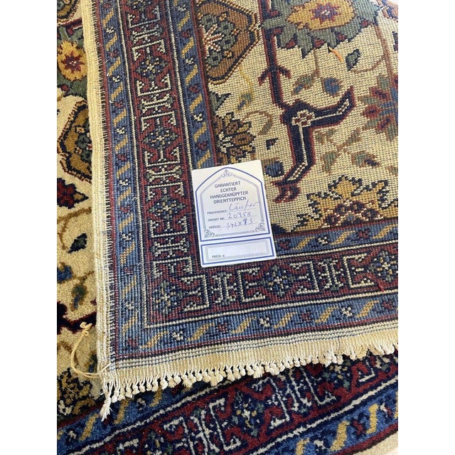 Middle Eastern Rug in Wool For Sale - Image 8 of 9