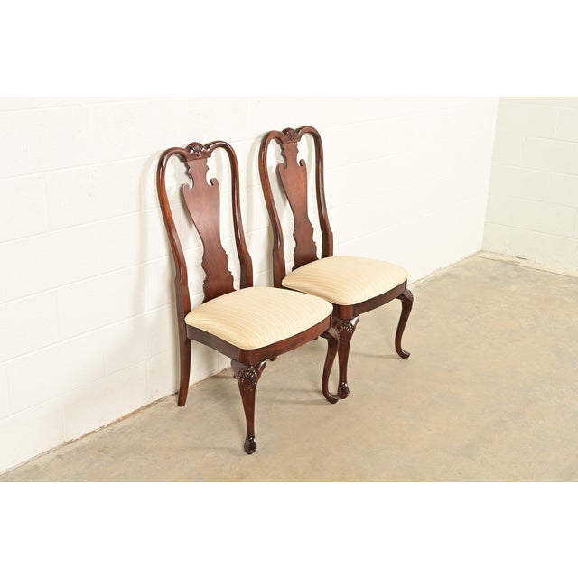 Thomasville Thomasville Queen Anne Carved Solid Mahogany Side Chairs or Dining Chairs, Pair For Sale - Image 4 of 14