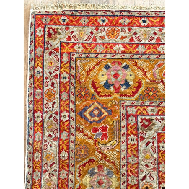 Classic Smyrna Rug, Türkiye, 1950s For Sale - Image 4 of 6