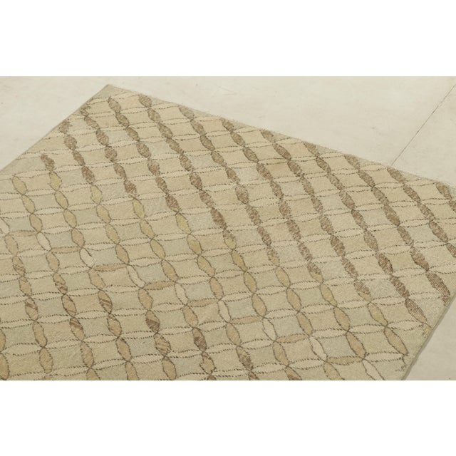 1960s 1960s Vintage Distressed Zeki Muren Rug in Beige-Brown, Blue Trellis Pattern For Sale - Image 5 of 8