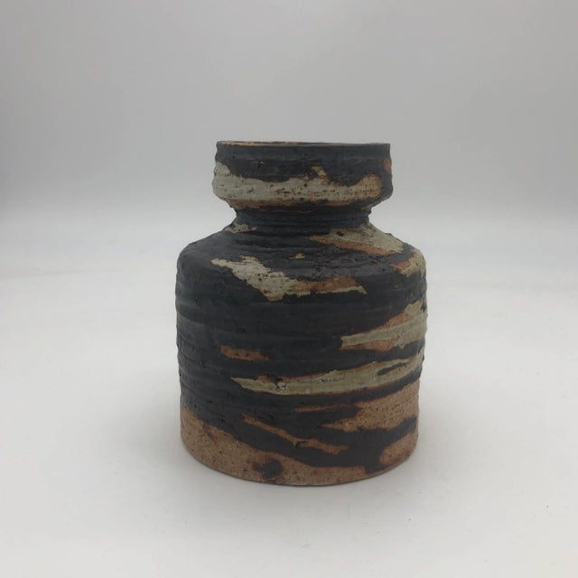 Arabia 1960s Arabia Finland Vase by Annikki Hovisaari For Sale - Image 4 of 4