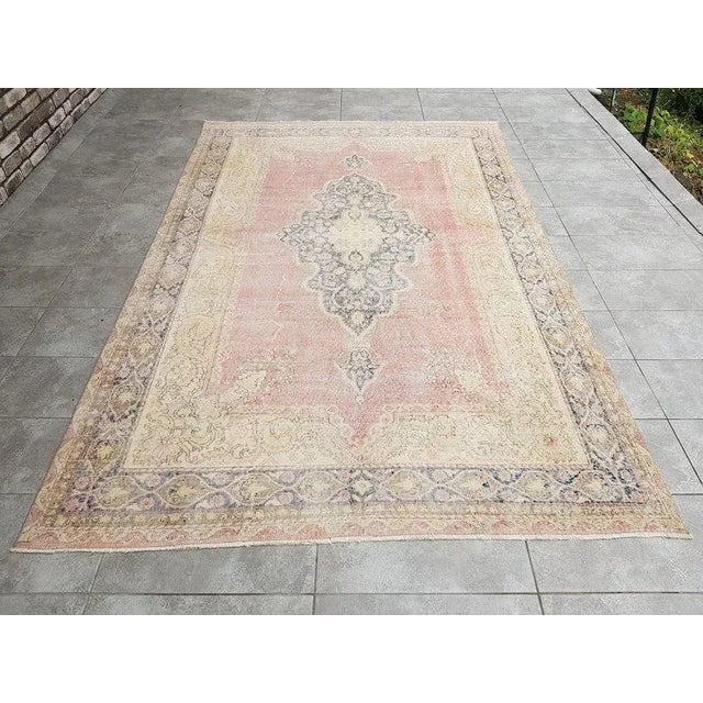 1960s Oversize Madalion Vintage Area Rug For Sale - Image 9 of 9