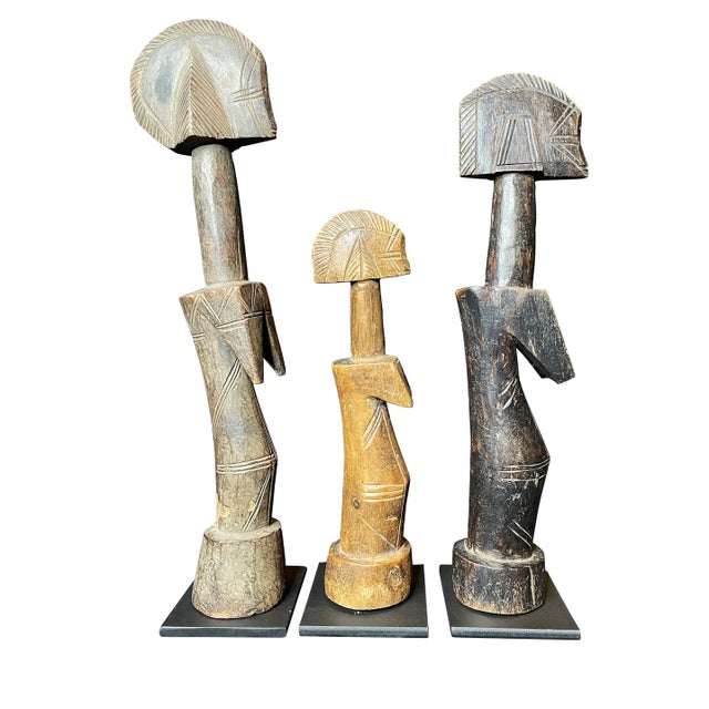 Modern African Abstract Mossi Mounted Biga Figures- A Set of 3 For Sale - Image 3 of 7