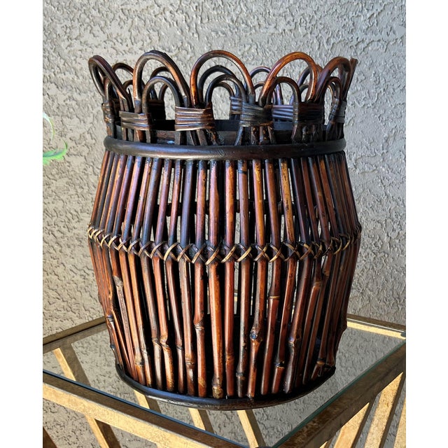 Late 20th-Century Handcrafted Pencil Bamboo "Looped Crown" Rim Cachepot / Planter Basket For Sale - Image 10 of 18