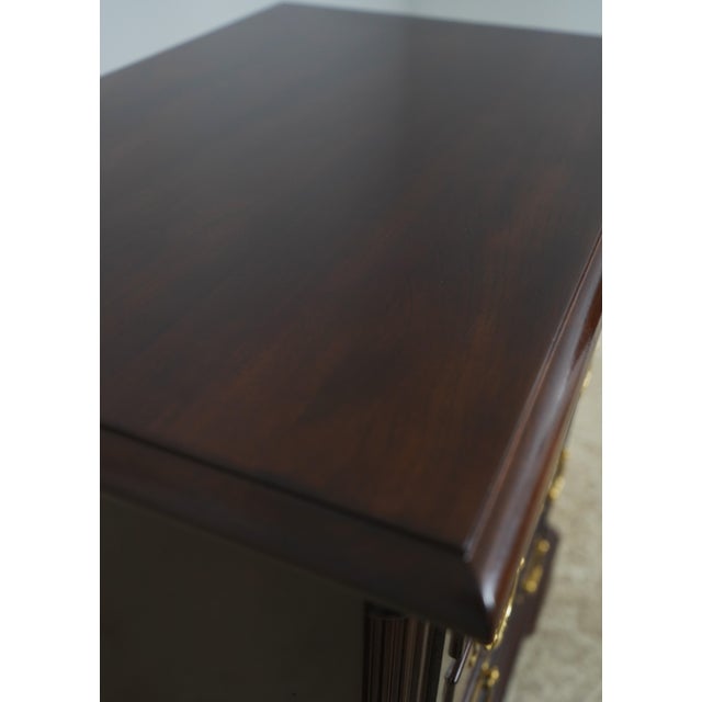 Wood Stickley Colonial Williamsburg Mahogany Chest Nightstand For Sale - Image 7 of 18