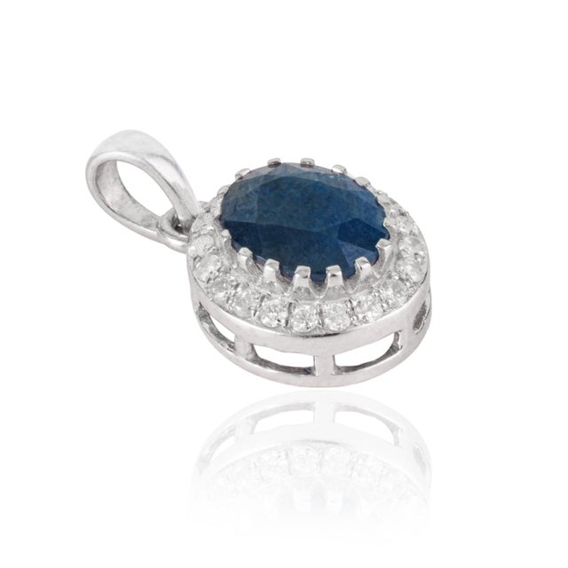 Victorian Late 20th Century Royal 2.43 Ct Oval Blue Sapphire & Diamond Halo Pendant by Carat&Her For Sale - Image 3 of 13