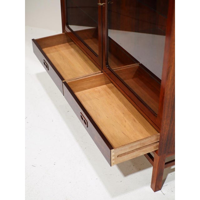 Display Cabinet in Rosewood from Brouer Møbelfabrik, Denmark, 1960s For Sale - Image 6 of 16