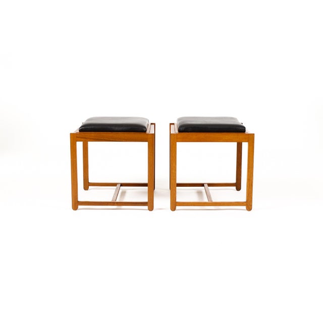 Domus 1960s Danish Modern Mid Century Teak Flip Top Ottoman Side Tables — Erik Buch — Black Leather — Pair For Sale - Image 4 of 7