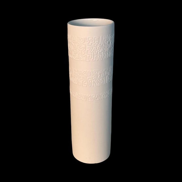 Model Labyrinth White Ceramic Vase by Cuno Fischer for Rosenthal Studio-Line For Sale - Image 3 of 7