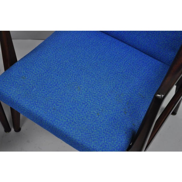 Wood Vintage Jens Risom Style Rosewood Mid Century Modern Blue Fabric Lounge Chairs- a Pair For Sale - Image 7 of 11