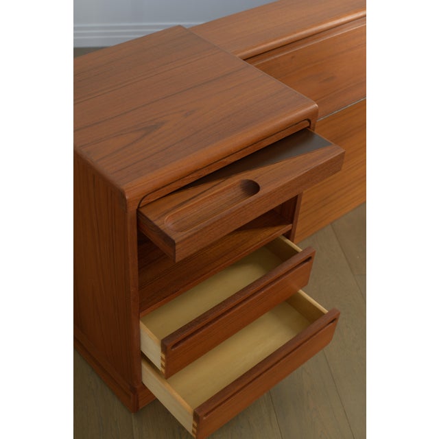 1970s Peter Graves Sorensen for Torring Design Queen Size Headboard and Nightstands, 1970s For Sale - Image 5 of 11