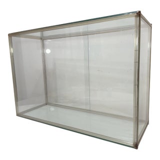 Quality Large Vintage Counter Top Glass Lucite Rectangular Display Show Case Box For Sale