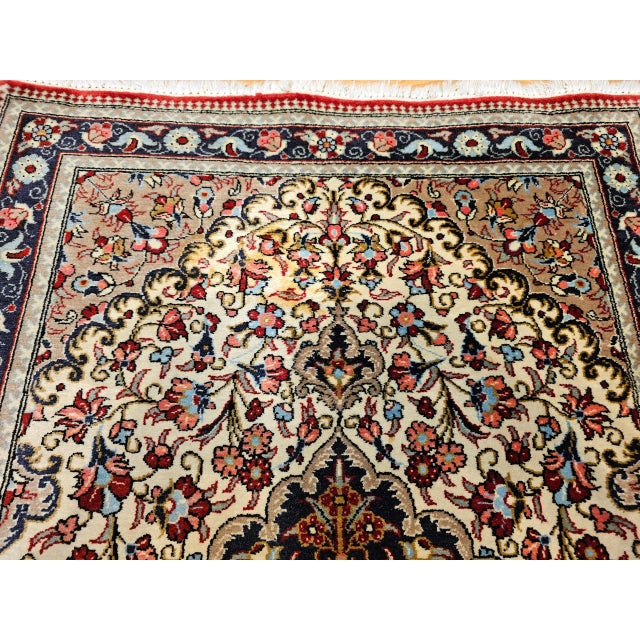 Vintage Persian Isfahan Area Rug, Handwoven Floral Pattern, Ivory & Navy, 3’ X 4’ For Sale In Chicago - Image 6 of 12