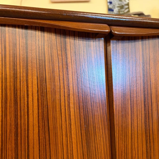Striking Mid-Century Rocket Leg Sideboard For Sale - Image 15 of 17