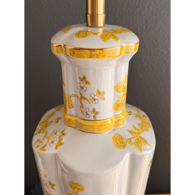 1960s Pair of Japanese Porcelain Chinoiserie Lamps by Marbro For Sale - Image 11 of 12