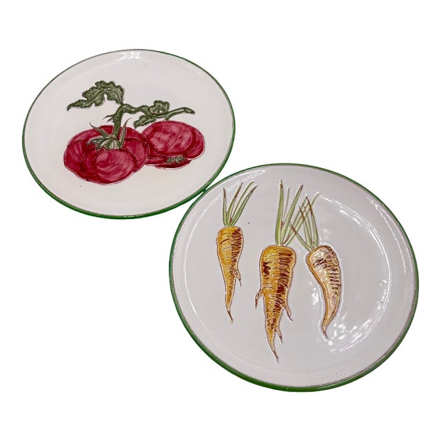 1950s Italian Majolica n.708 Vintage 8" Serving Plates Hand Painted Pottery 2pc Set For Sale