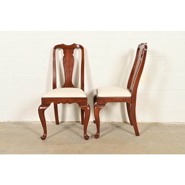Henkel Harris Queen Anne Solid Cherry Wood Dining Chairs, Set of Eight For Sale In South Bend - Image 6 of 14