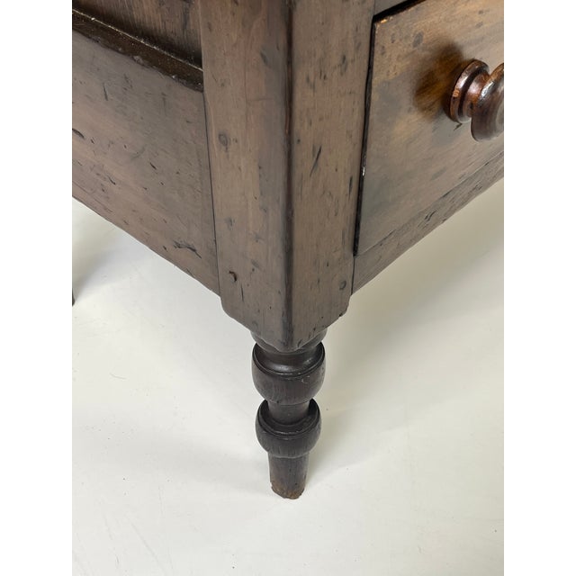 19th-Century Antique American Country Pine & Hardwood 4-Drawer Chest For Sale - Image 13 of 16
