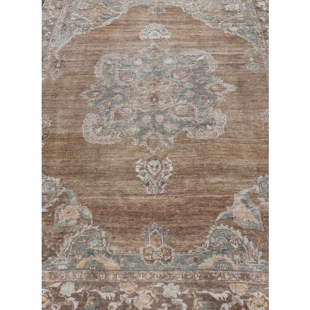 Vintage Turkish Kars Rug With Floral Medallion in Camel, Tan, Taupe and Grey For Sale In Atlanta - Image 6 of 12