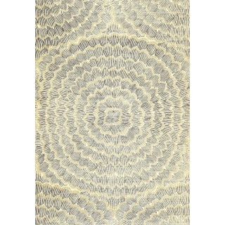 Sample - Schumacher X Celerie Kemble Feather Bloom Sisal Wallpaper in Onyx & Gold For Sale