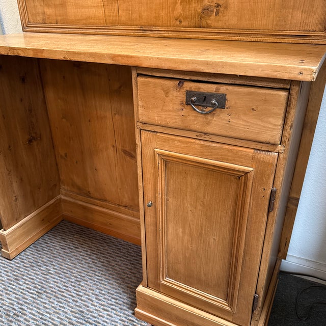 Early American Pine Wood Vanity For Sale - Image 12 of 12