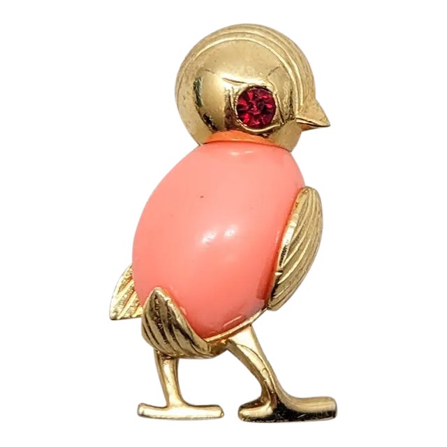 Vintage 1960s Signed Napier Small Goldtone Faux-Coral Chick Brooch For Sale