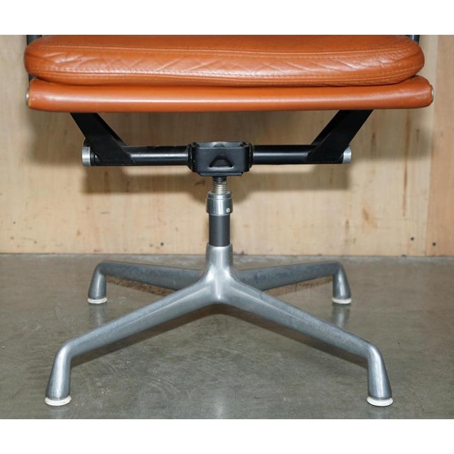 Soft Pad Captain's Chair in Cognac Leather from Herman Miller, 1977 For Sale - Image 11 of 18