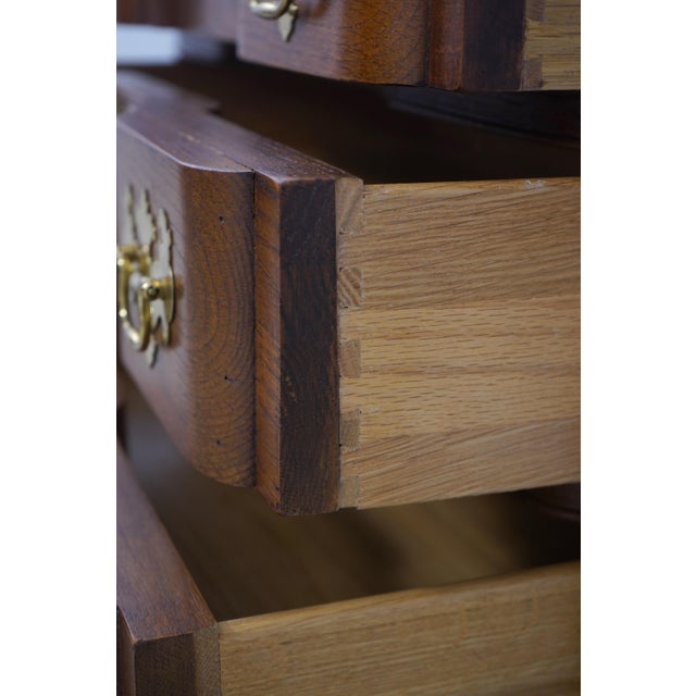 1980s Vintage Oak 4 Drawer Block Front Chest For Sale - Image 5 of 17