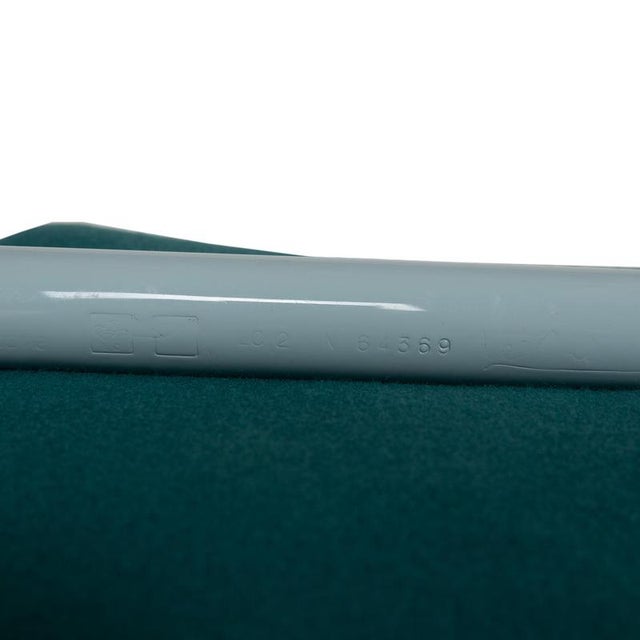 Textile LC 2 Fabric Chair by Le Corbusier for Cassina For Sale - Image 7 of 18