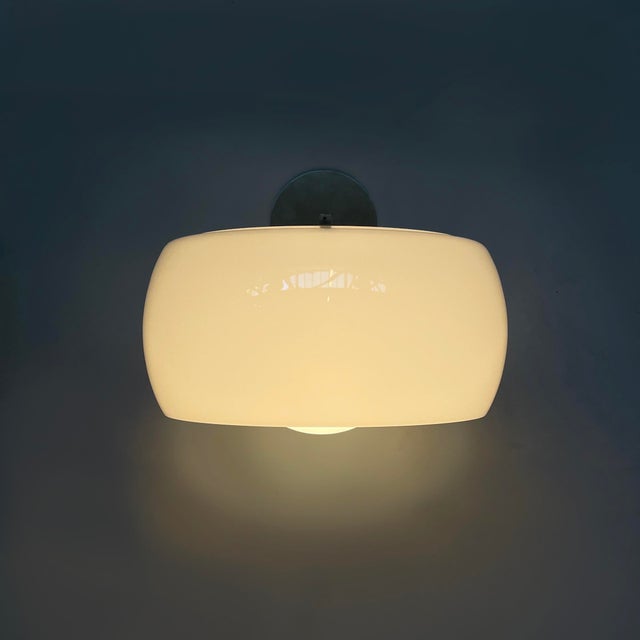 1970s Mid-Century Modern Italian Wall Lamp Clinio from Vico Magistretti for Artemide, 1970s For Sale - Image 5 of 16