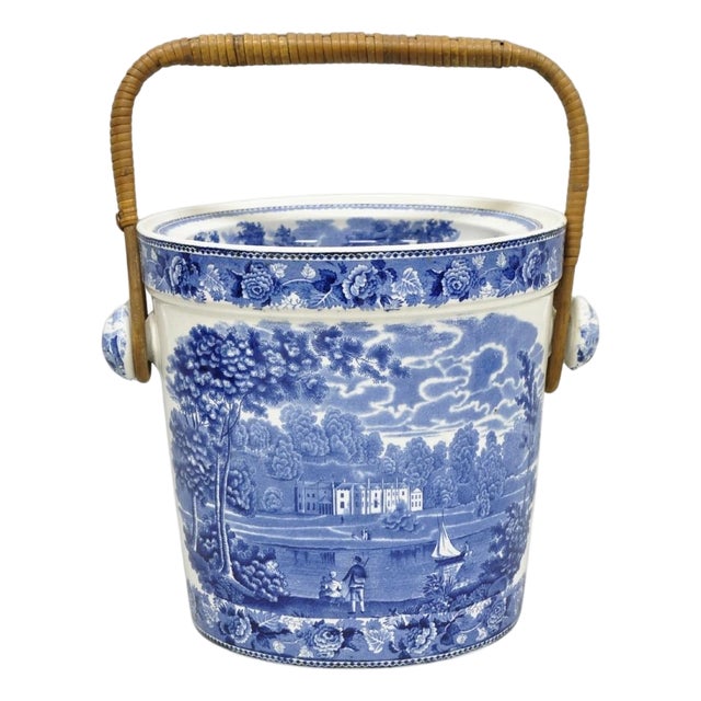 Late 19th Century Wedgwood Landscape Etruria Pattern Blue White Porcelain Covered Slop Pot Commode For Sale