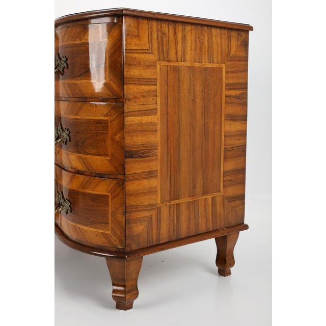 Baroque Chest of Drawers Inlaid in Walnut, 1760 For Sale - Image 4 of 16
