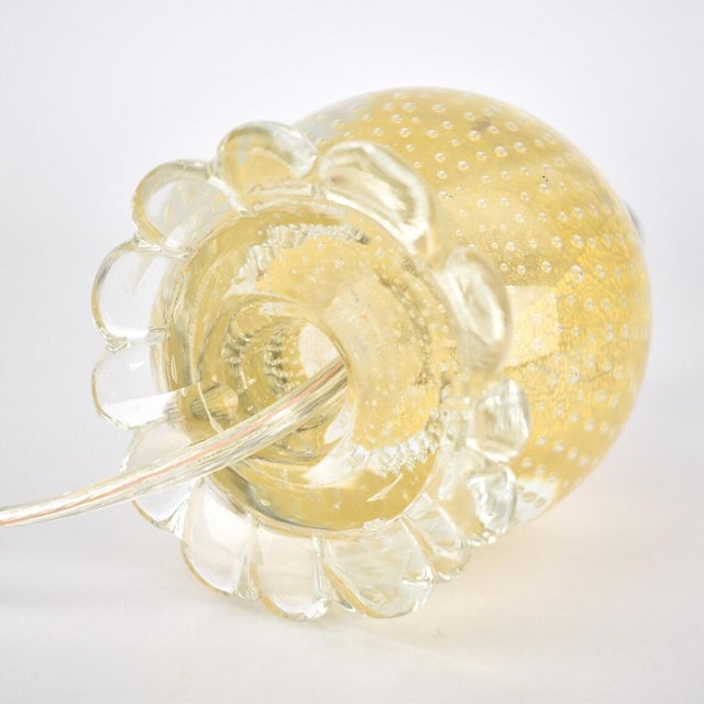 Mid Century Modern Murano Glass Bullicante Table Lamp 1950s | Vintage Gold Flakes Accent Light Italian Hollywood Regency Seguso Barovier Toso For Sale - Image 9 of 9