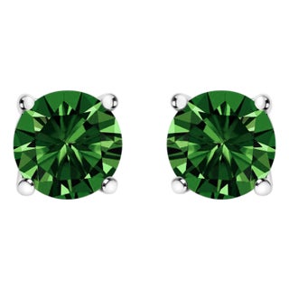 14K White Gold 1.0 Cttw Lab Grown Green Diamond Classic Solitaire Stud Earrings For Sale