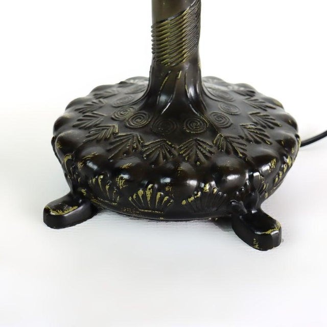 Early 20th Century Tiffany School Floral Leaded Stained Glass Table Lamp For Sale - Image 10 of 15