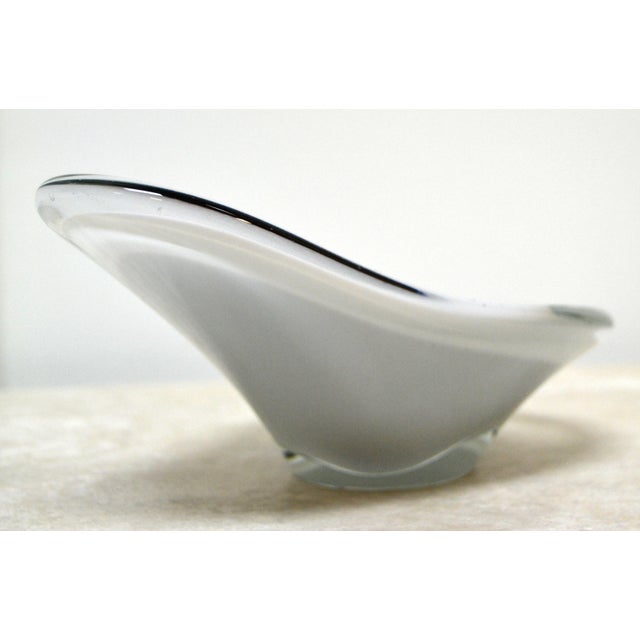 1956 Paul Kedelv Flygsfors Coquille Glass Bowl Triple Encases Black White Clear For Sale In Miami - Image 6 of 12