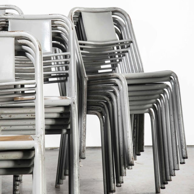 French Stacking Grey Dining Chair with Wooden Seat from Mullca, 1950s For Sale - Image 4 of 10