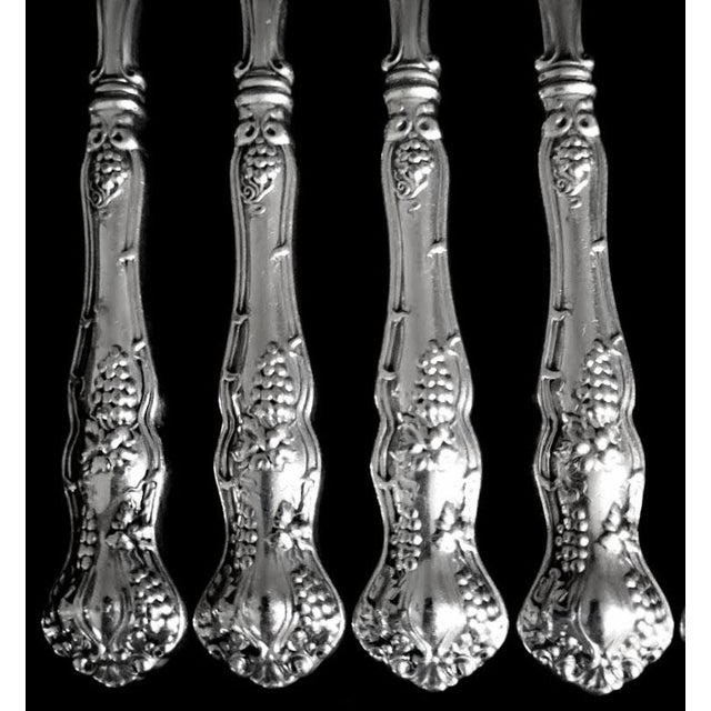 International Silver Antique Xs Quintuple Silverplate Rogers 1874 Vintage Grape Pattern Flatware Set - 36 PCS For Sale - Image 4 of 8
