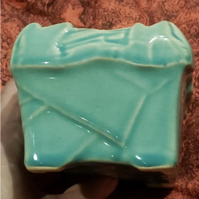 Art Deco 1940s McCoy Ivy Strap Rectangular Planter in Teal For Sale - Image 3 of 10
