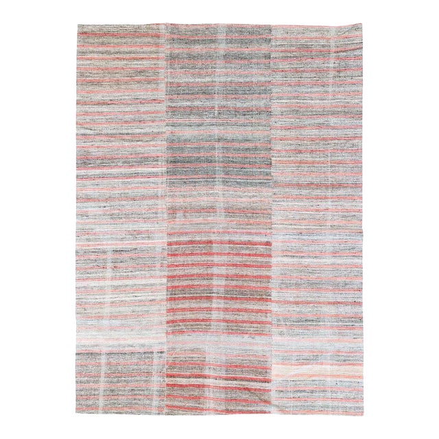 Galerie Shabab Collection Mid-20th Century Handmade Turkish Flat-Weave Kilim Accent Carpet For Sale
