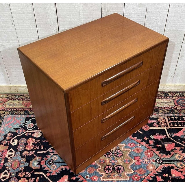 English Style Teak Chest of Drawers from G-Plan, 1980s For Sale - Image 14 of 17