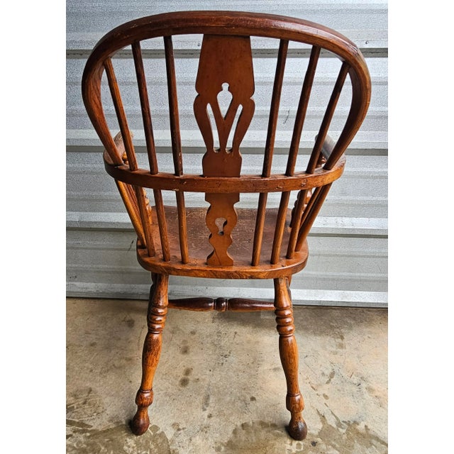 English 19th Century Handcrafted English Oak Windsor Armchair For Sale - Image 3 of 6