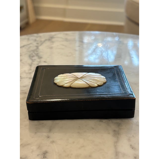 Brown Antique Mother of Pearl Inlaid Lacquered Presentation / Keep Sake Box For Sale - Image 8 of 14