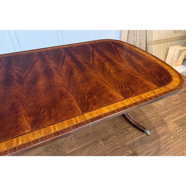 Traditional Multi-Banded Georgian Style Mahogany Dining Table by Leighton Hall - Showroom Sample For Sale - Image 10 of 16