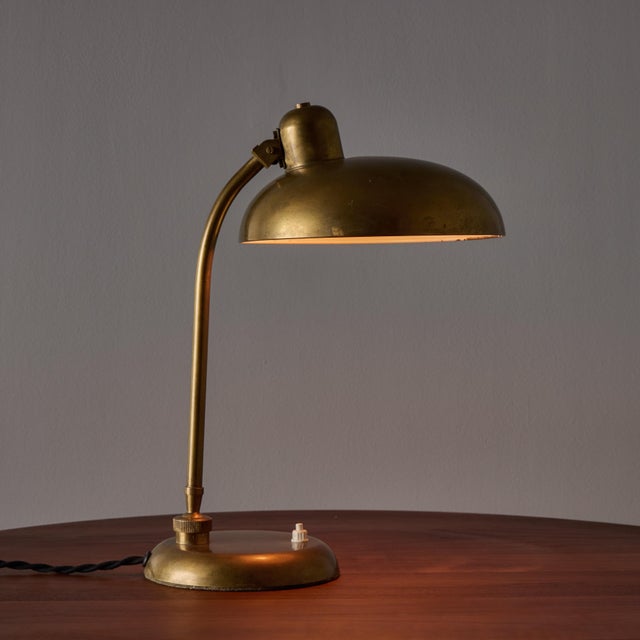 1940s Giovanni Michelucci Patinated Brass Ministerial Desk Lamp for Lariolux For Sale - Image 10 of 17