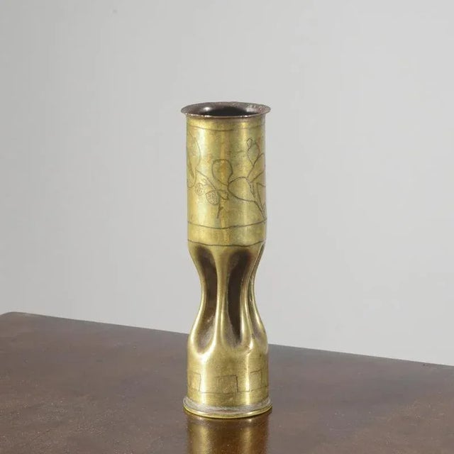 Military Bullet Vase in Worked and Engraved Brass For Sale - Image 4 of 7