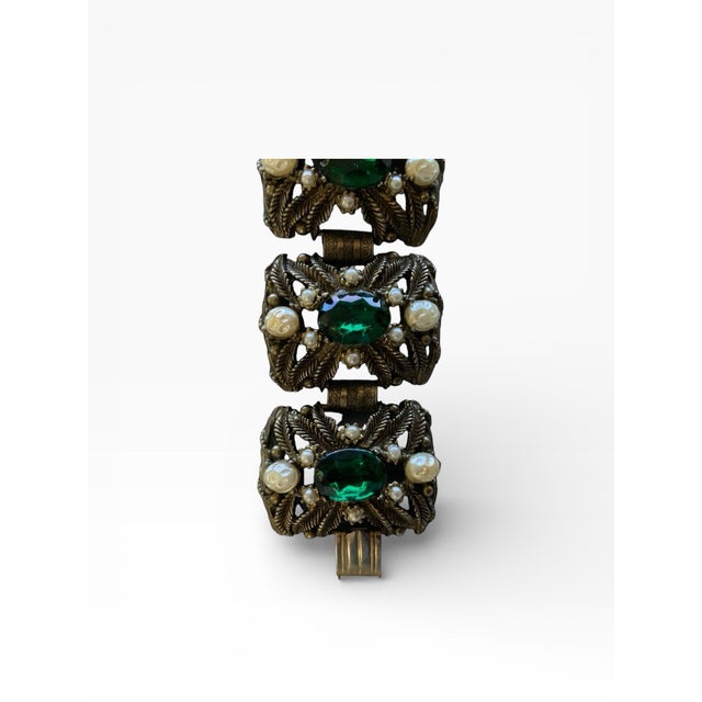 1950s Vintage Victorian Revival Style Link Bracelet With Green Faux Gems and Imitation Pearls For Sale - Image 5 of 7