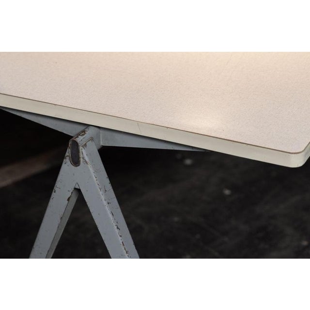 Large Pyramid Table attributed to Wim Rietveld for Ahrend de Cirkel, Netherlands, 1960s For Sale - Image 3 of 18