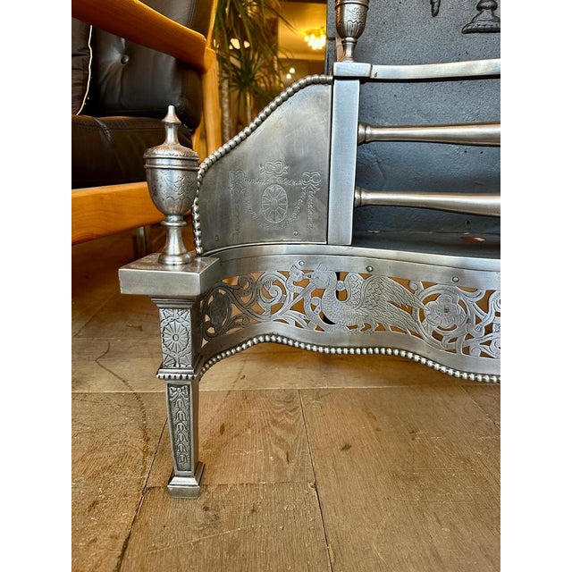 Antique English Georgian Polished Steel Dog Fire Grate, 1850s For Sale - Image 3 of 9