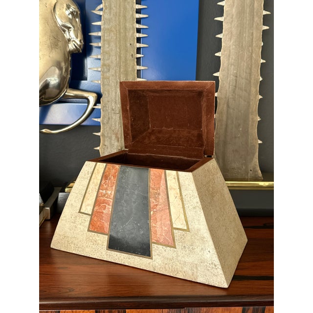 Hollywood Regency Tessellated Stone Decorative Jewelry Box For Sale - Image 3 of 12
